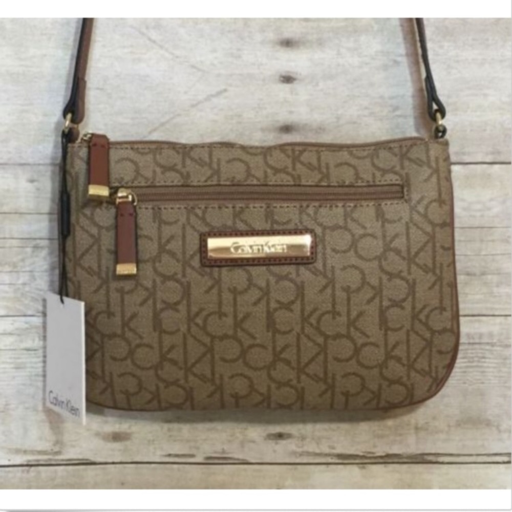 NWT Calvin Klein Crossbody